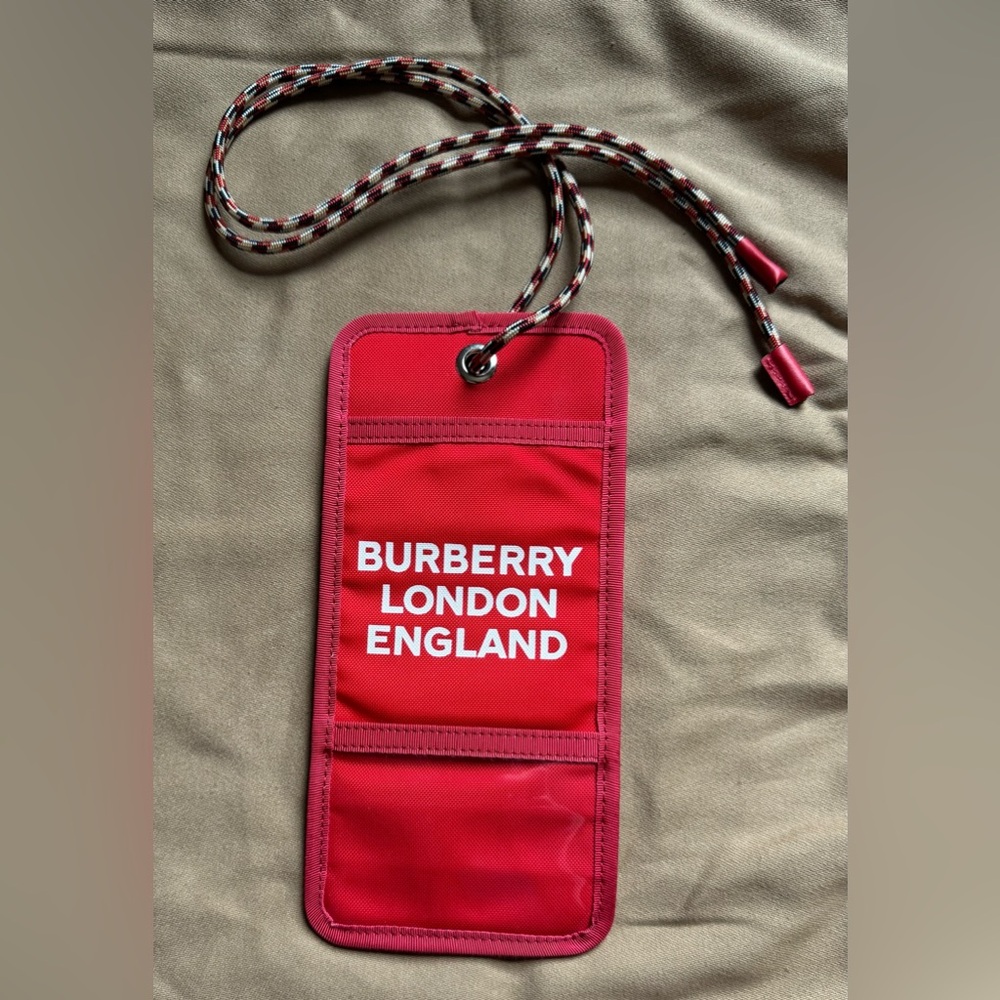 BURBERRY card organizer, perfect travel pouch